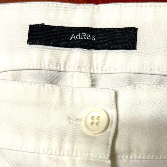Adres. Very short white shorts 😹 Size 4, little below waist - Picture 5 of 5